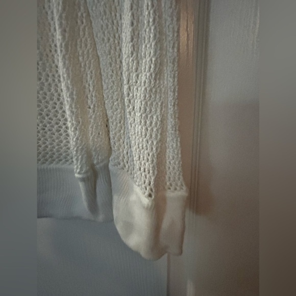 525 America Women's White Open Knit Long Sleeve Pullover Top XL sweater EUC - Picture 10 of 10